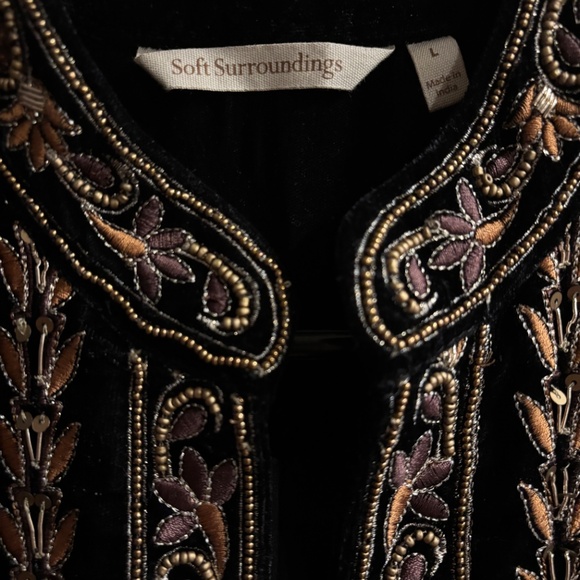 Soft Surroundings Belcastle Embroidered Velvet Jacket - Picture 11 of 14